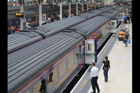 The new Great Western franchise would provide 9 000 additional seats per day in and out of London Paddington.